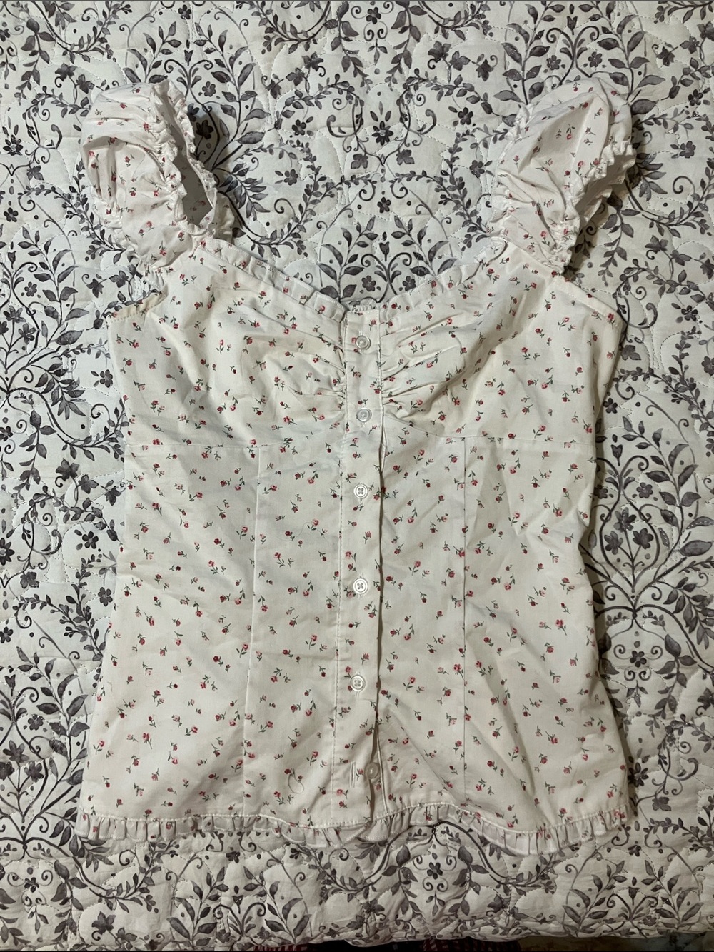 Hollister White Floral Button-Front Ruffle Tank